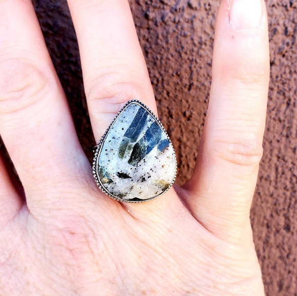 New Green Tourmaline In Quartz 925 Silver Ring. - Picture 14 of 16